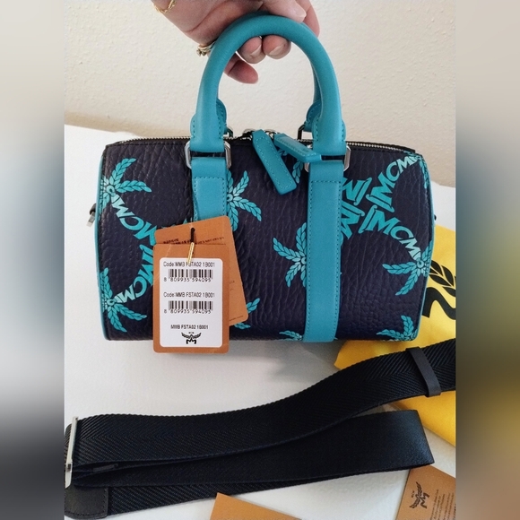 MCM Boston Bag With COA And Dustbag NWT - Picture 4 of 16